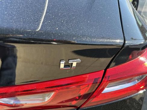 Used 2024 Chevrolet Malibu LT FWD image 18