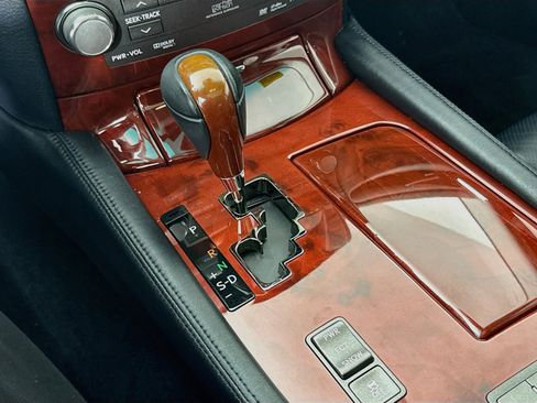 Used 2012 Lexus LS 460 AWD w/ Luxury Value Edition image 19