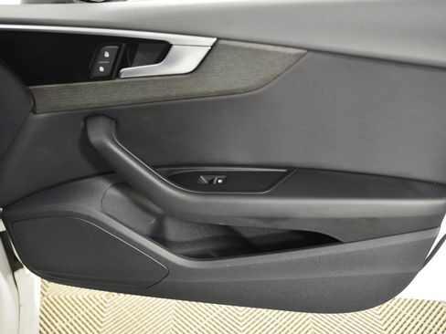 Used 2022 Audi A5 2.0T Premium image 18