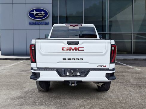 Used 2024 GMC Sierra 2500 AT4 w/ AT4 Premium Plus Package image 5