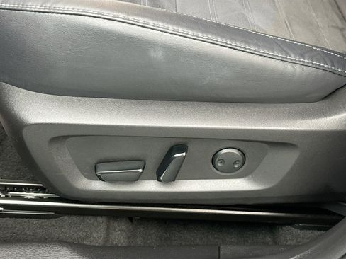 Used 2023 Mitsubishi Outlander SE AWD/4WD image 24