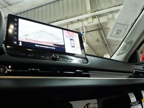 New 2026 Mitsubishi Outlander SE FWD image 12