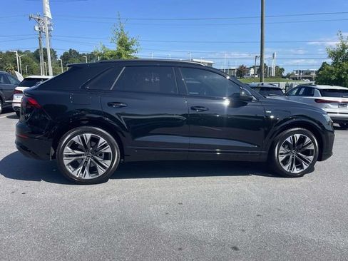 Certified 2025 Audi Q8 Prestige w/ Prestige Package AWD/4WD image 8