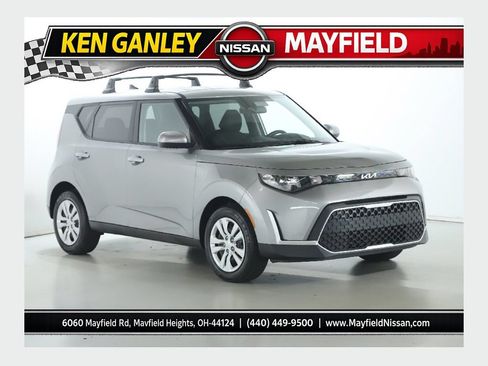 Used 2023 Kia Soul LX FWD image 1