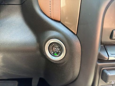 Used 2022 Chevrolet Silverado 3500 High Country AWD/4WD image 37