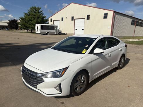 Used 2020 Hyundai Elantra SEL w/ Cargo Package (C1) FWD image 4