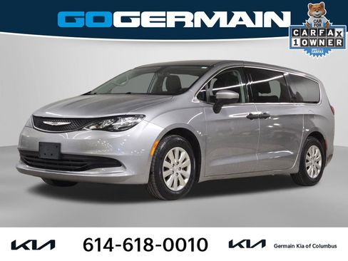 Used 2020 Chrysler Voyager L image 3