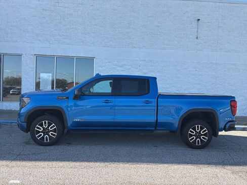 Used 2024 GMC Sierra 1500 AT4 w/ AT4 Premium Package image 4