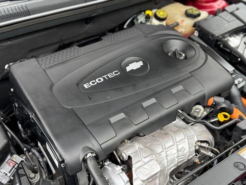 Used 2014 Chevrolet Cruze Diesel FWD image 36