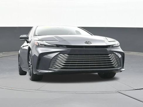 Used 2025 Toyota Camry XLE w/ Premium Package FWD image 52