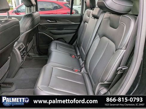 Used 2023 Jeep Grand Cherokee 4WD 4xe image 15