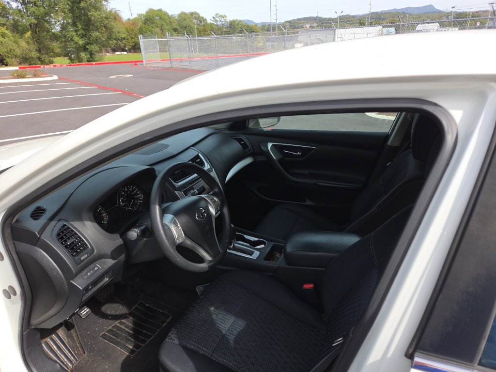 Used 2017 Nissan Altima 2.5 S w/ Power Driver Seat Package FWD image 10