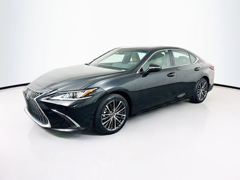 Used 2024 Lexus ES 350 w/ Premium Package image 3