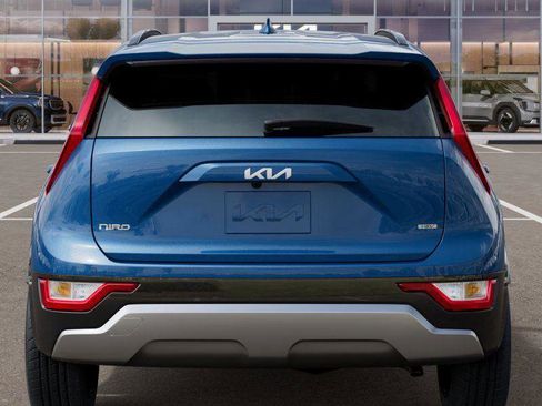 New 2025 Kia Niro EX Touring image 14