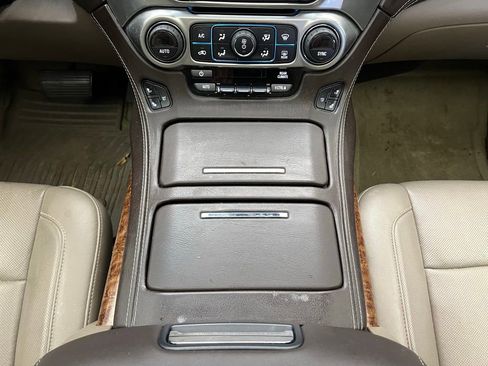 Used 2015 Chevrolet Tahoe LTZ AWD/4WD image 15