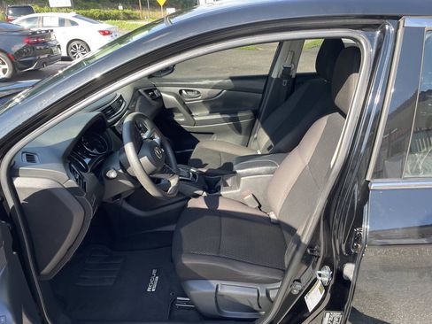 Used 2020 Nissan Rogue Sport S FWD image 14