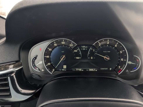 Used 2019 BMW 530i xDrive w/ Premium Package image 10