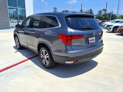 Used 2018 Honda Pilot EX image 8