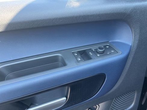 New 2025 Volkswagen ID. Buzz Pro S image 26