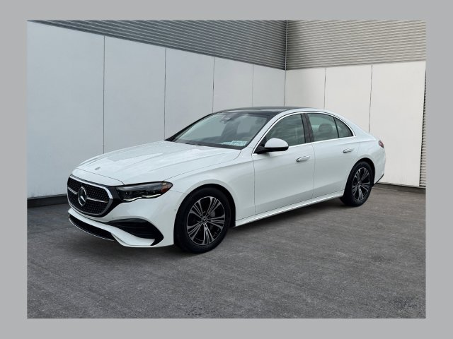 Used 2024 Mercedes-Benz E 350 4MATIC Sedan image 1