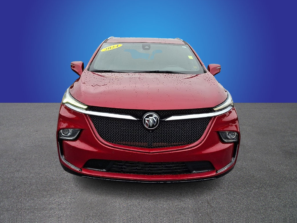 Used 2024 Buick Enclave Essence w/ Sport Touring Edition FWD image 2