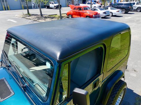 Used 1995 Jeep Wrangler Rio Grande AWD/4WD image 42