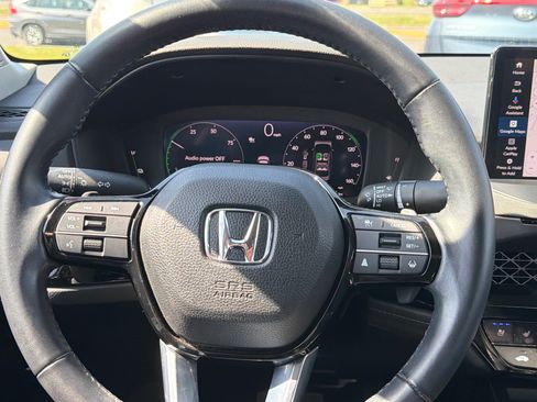 Used 2023 Honda Accord Touring image 13