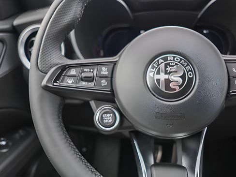 New 2026 Alfa Romeo Stelvio Sprint w/ Convenience Package AWD/4WD image 31