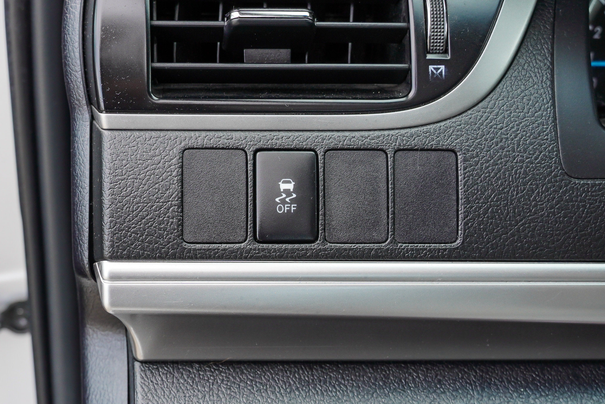 Used 2013 Toyota Camry SE FWD image 18