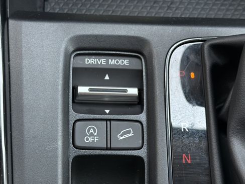 Used 2025 Honda CR-V EX-L image 15