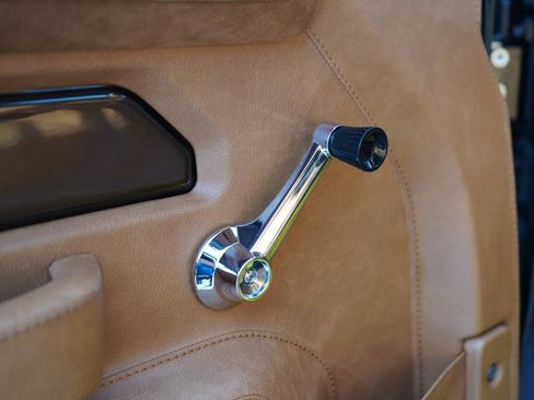 Used 2025 Ford Bronco Badlands image 33