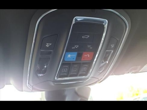 New 2024 Jeep Grand Cherokee L Limited image 17