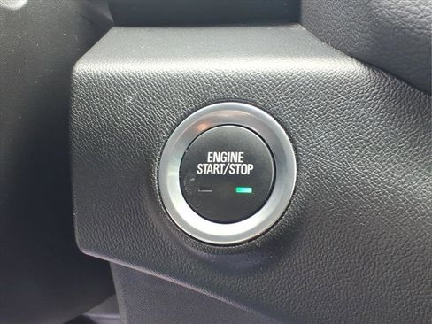 Used 2024 GMC Terrain SLE image 16