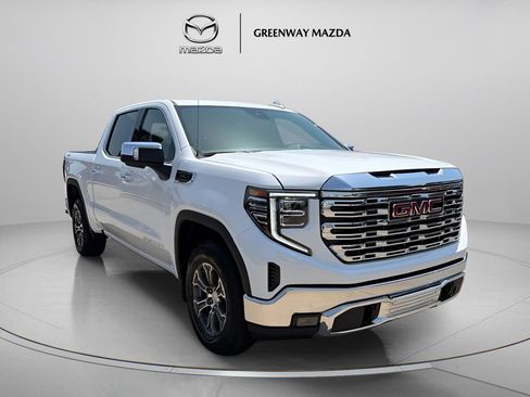 Used 2026 GMC Sierra 1500 SLT AWD/4WD image 1