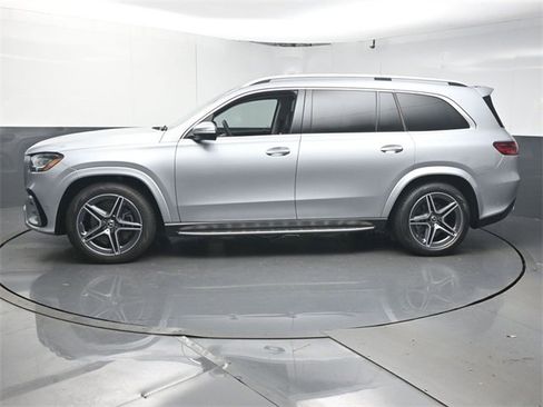 New 2026 Mercedes-Benz GLS 450 4MATIC image 5