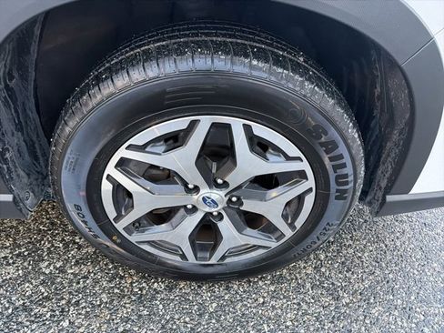 Used 2022 Subaru Forester Premium image 21