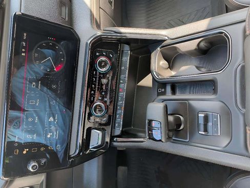 Used 2024 GMC Sierra 1500 AT4 w/ AT4 Preferred Package image 14