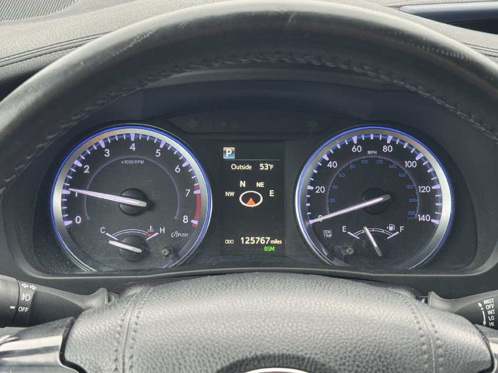 Used 2019 Toyota Highlander XLE AWD/4WD image 14