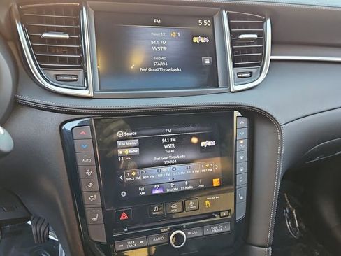 Used 2022 INFINITI QX50 Luxe w/ Appearance Package image 23