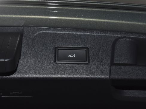 New 2026 Volkswagen Atlas Peak Edition AWD/4WD image 25