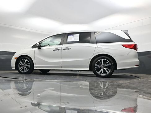 Used 2023 Honda Odyssey Touring image 37