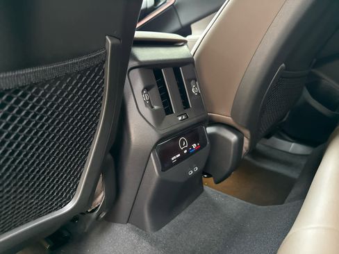 Used 2025 BMW X3 xDrive30i w/ Convenience Package image 17