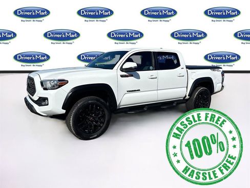 Used 2021 Toyota Tacoma TRD Off-Road RWD image 3
