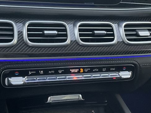 Certified 2024 Mercedes-Benz GLE 53 AMG 4MATIC image 33