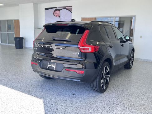 Used 2023 Volvo XC40 B5 Ultimate w/ Protection Package Premier AWD/4WD image 16