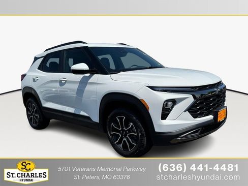 Used 2024 Chevrolet TrailBlazer ACTIV w/ Driver Confidence Package AWD/4WD image 1