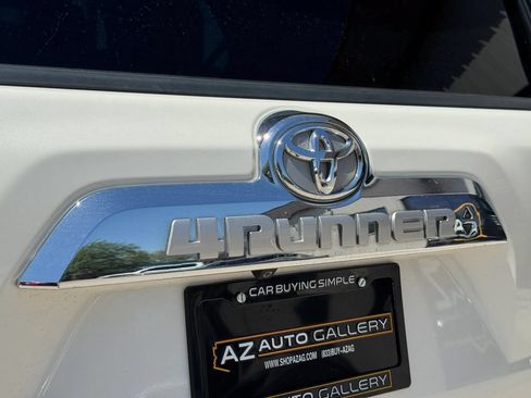 Used 2017 Toyota 4Runner Limited AWD/4WD image 51