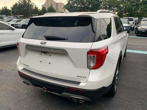 Used 2021 Ford Explorer Platinum w/ Equipment Group 601A AWD/4WD image 4
