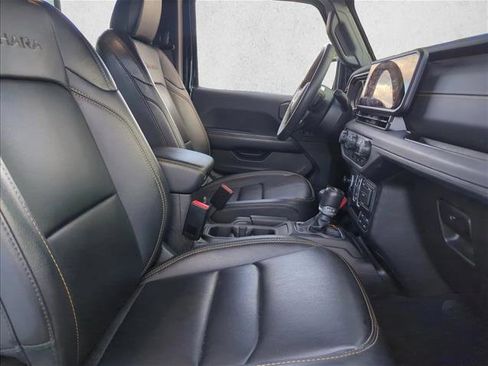 Used 2024 Jeep Wrangler Sahara w/ Technology Group image 20
