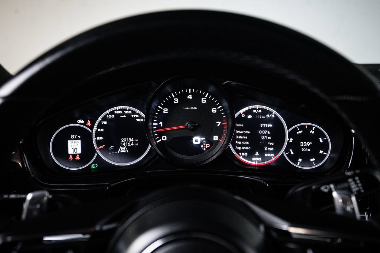 Certified 2023 Porsche Panamera image 15